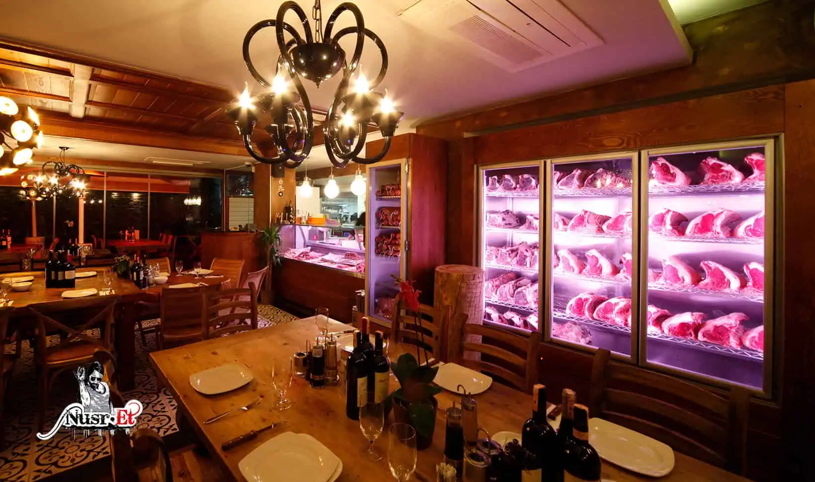 NUSR-ET Dry Aged Cabinets