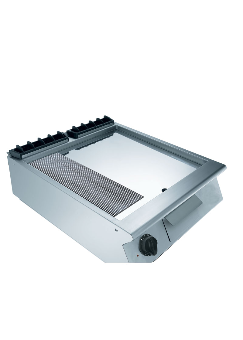 700 Series Chromed Fry-Top With 2/3 Smooth 1/3 Ribbed Electric Fry Plate